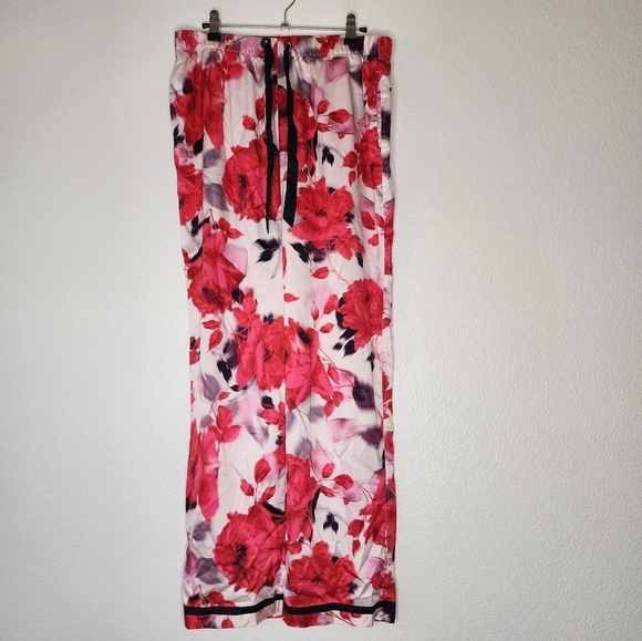 Victoria Secret Red Floral Satin Pajamas Set M - Picture 6 of 8